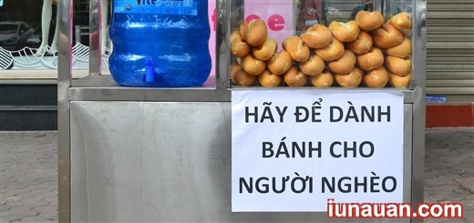 Bánh mỳ cho người nghèo tại Hà Nội ấm áp tình người