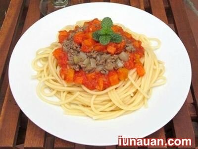 Ảnh minh họa 8 - Hướng dẫn cách làm Mỳ Ý (mỳ Spaghetti) sốt cà chua bò siêu ngon, siêu dễ !