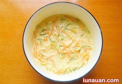 Ảnh minh họa 5 - Nhẹ nhàng, bổ dưỡng với cách làm món bánh trứng chiên rau củ lạ miệng bé yêu !