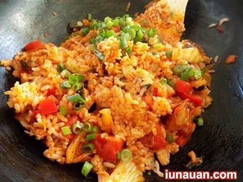 Ảnh minh họa 6 - Hấp dẫn với món cơm rang kim chi cho nàng mê mẩn!