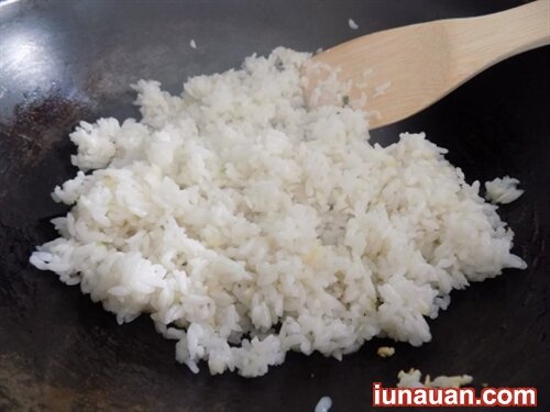 Ảnh minh họa 4 - Hấp dẫn với món cơm rang kim chi cho nàng mê mẩn!