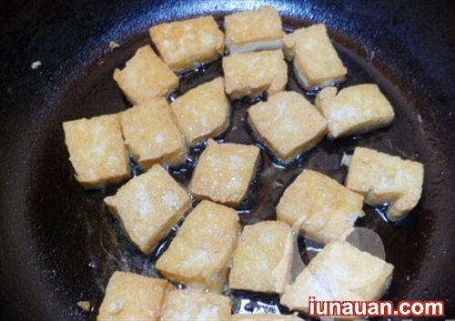 Ảnh minh họa 5 - Hướng dẫn cách làm món cà bung với thịt ba chỉ đậm đà, đưa cơm lắm ý !