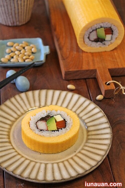 Ảnh minh họa 2 - Lót dạ với món sushi trứng cuộn vừa ngon vừa lạ !