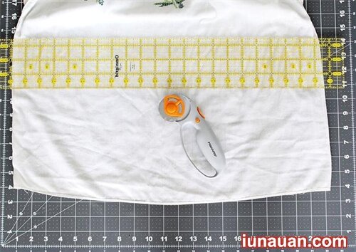 Ảnh minh họa 4 - Hô biến chiếc áo sơ mi cũ thành áo crop top xinh xắn, đáng iu !