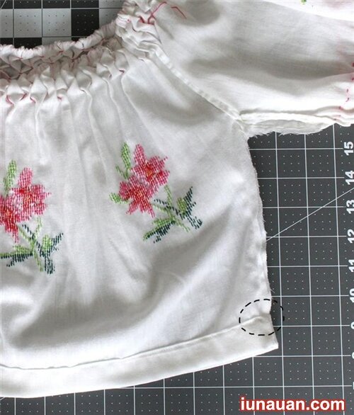 Ảnh minh họa 8 - Hô biến chiếc áo sơ mi cũ thành áo crop top xinh xắn, đáng iu !