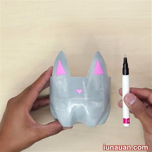 Ảnh minh họa 5 - Tận dụng chai nhựa cũ làm chậu trồng cây cực tiện ích !