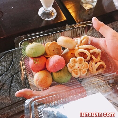 Ảnh minh họa 2 - Du lịch Phú Quốc tại sao ai ai cũng mua bánh Khéo về làm quà?