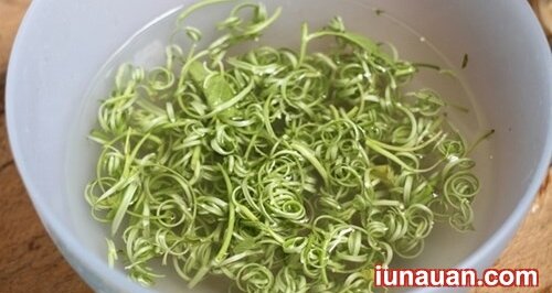 Ảnh minh họa 3 - Ứa nước miếng với món gỏi rau muống heo quay vừa ngon vừa ngậy thơm !