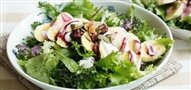 Giữ dáng siêu xinh với cách làm món salad chuối vừa ngon vừa dễ !