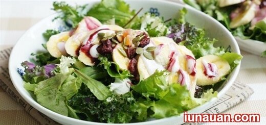 Giữ dáng siêu xinh với cách làm món salad chuối vừa ngon vừa dễ !