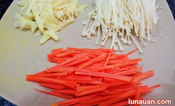 Ảnh minh họa 4 - Cách làm món bắp cải cuộn chay thơm ngon, thanh mát !