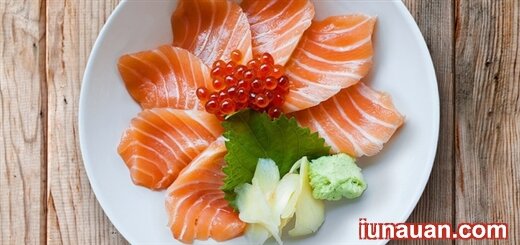 Tự làm món sashimi cá hồi 