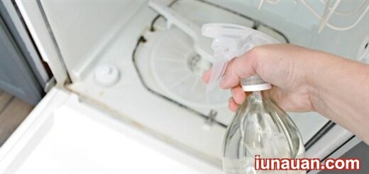 Nguyên nhân và cách xử lý máy rửa bát bị hôi bốc mùi khi rửa