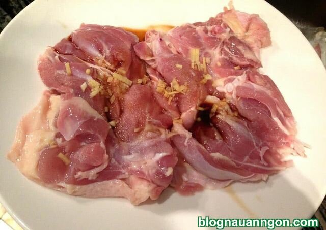 Ảnh minh họa 4 - Thử làm ngay món gà nướng muối ngon mê mẩn!