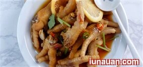 Lạ miệng với món chân gà ngâm kiểu mới ngon quắt tai !